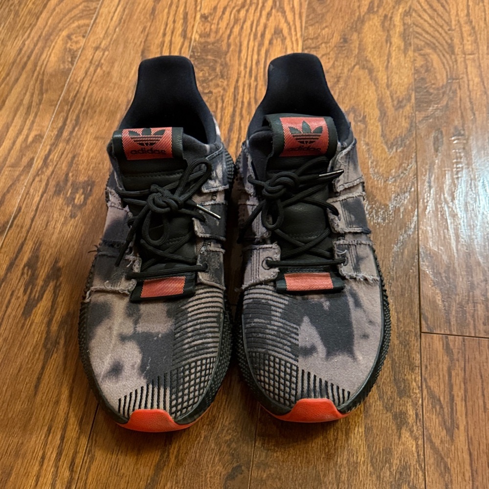 Adidas Men's Black and Red Patterned Sneakers - Picture 2 of 6